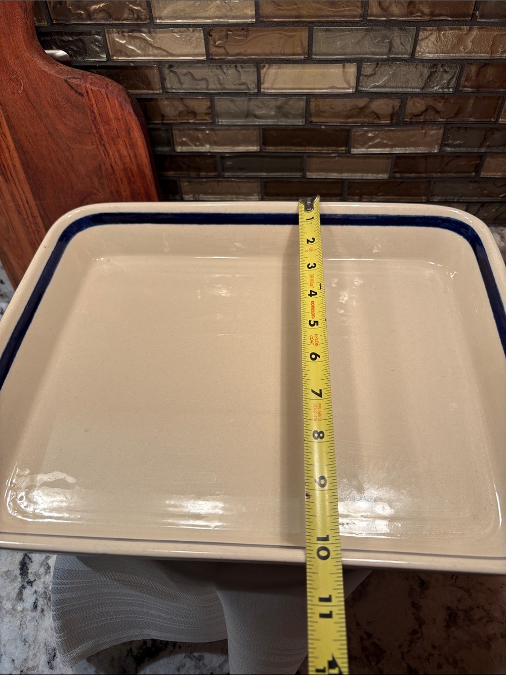 Blue and White Ceramic Rectangular Baking Dish - Classic Pattern - Picture 3 of 6